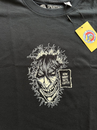 CAMISETA OVERSIZE -  ❛Attack on Skinny Titan❜ - NEGRA